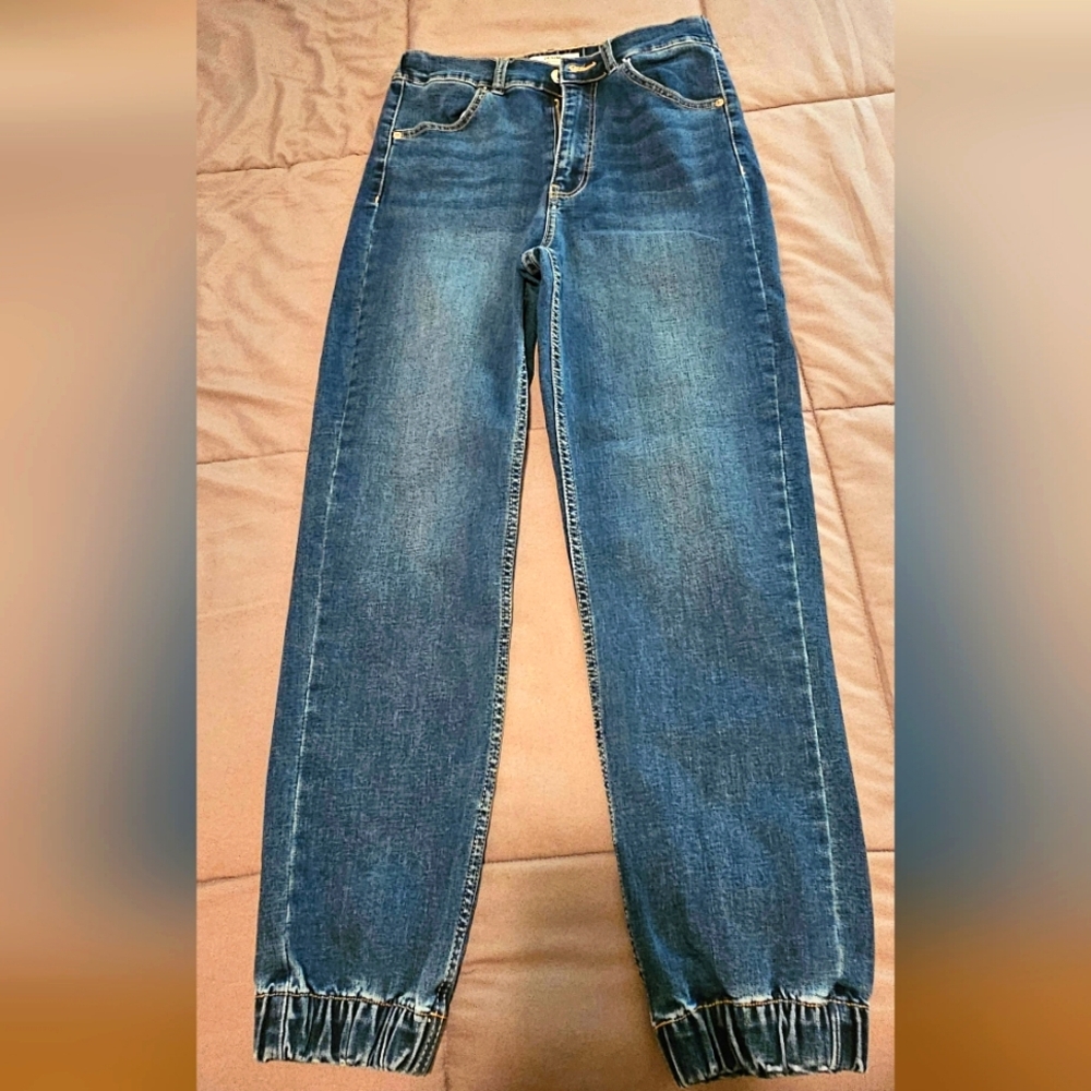 Bershka Stretch Jogger Size Extra Small